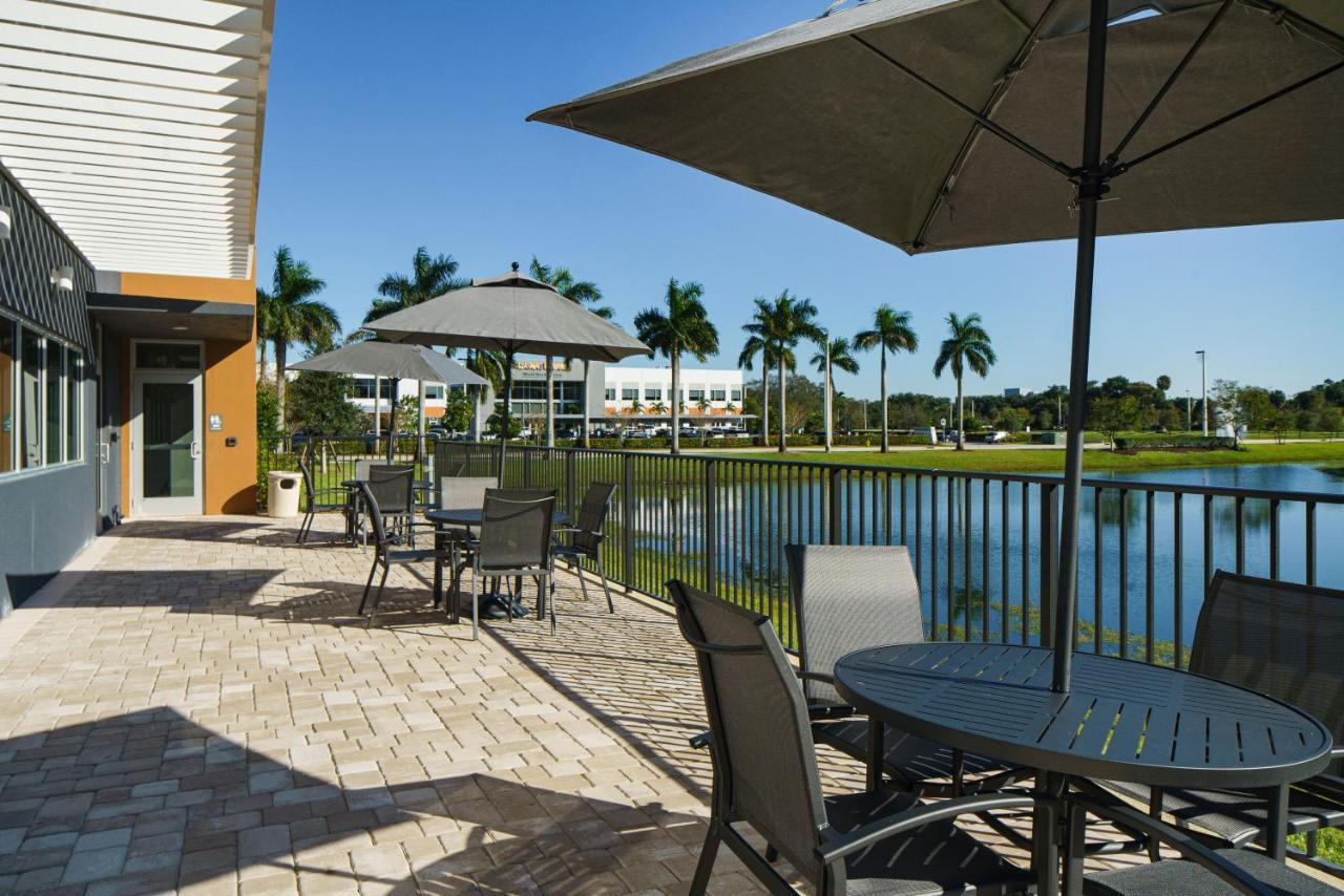 Fairfield By Marriott Inn & Suites Deerfield Beach Boca Raton Eksteriør billede